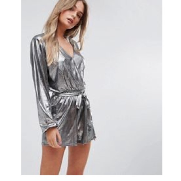 Great New Years outfit - Picture 2 of 2